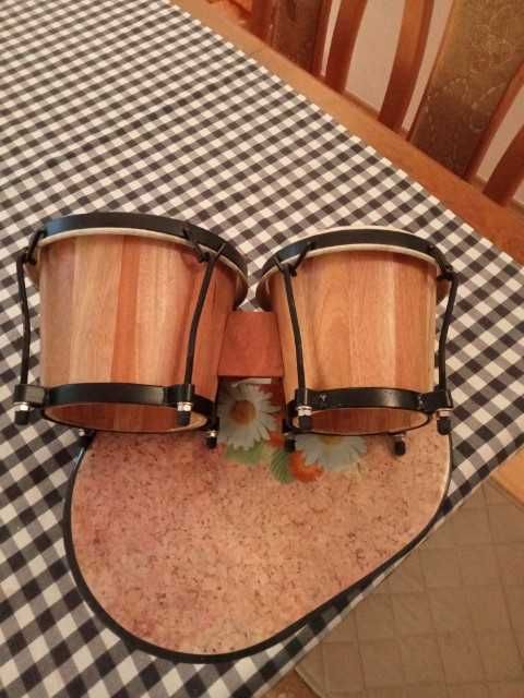 Sprzedam bębenki bongo set