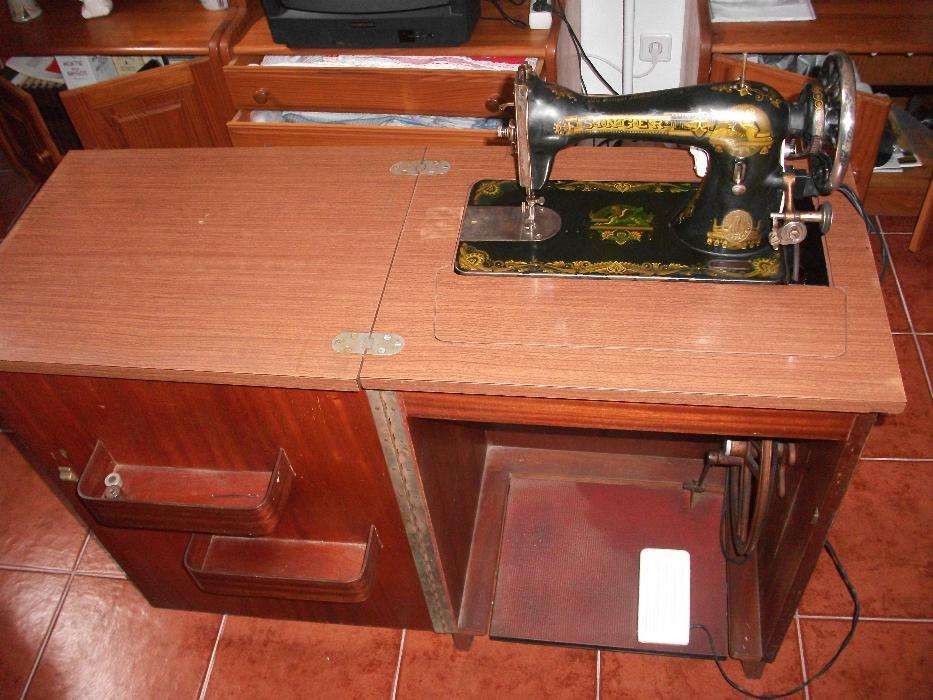 Maquina de costura SINGER original com motor