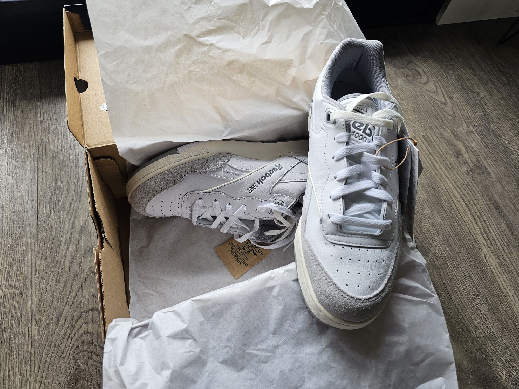 Sapatilhas Reebok BB4000