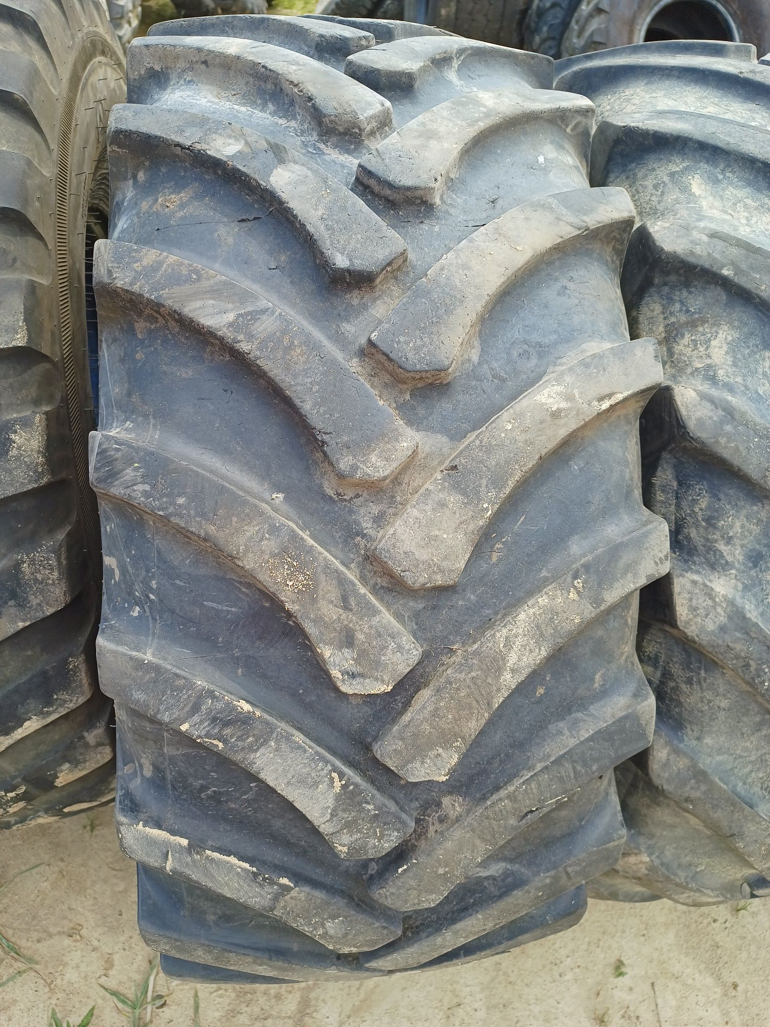 Opona rolnicza 445/65r22.5 Mitas mpt unimog mecalac koparka ładowarka