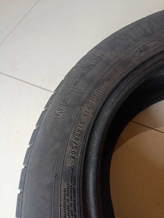 Пара шин б/у 205/60R16 92H Nokian Tyres Wetproof