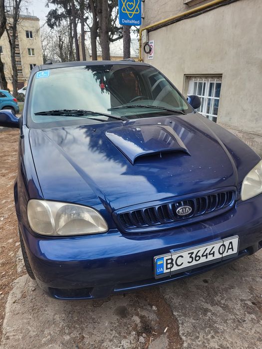 Кіа карнівал 2.9 д 2001 р.
