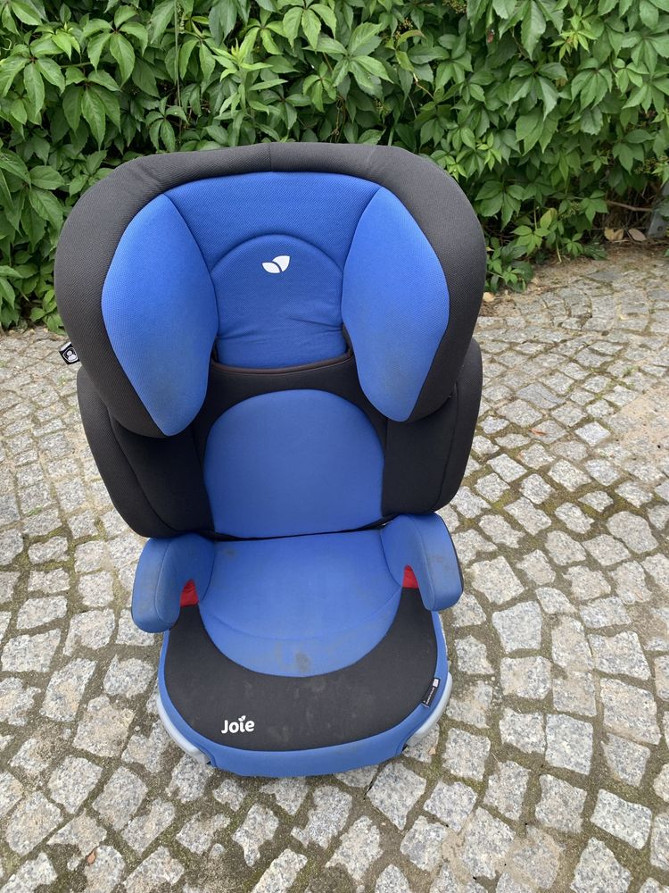 Fotelik samochodowy Joie 15-36 kg