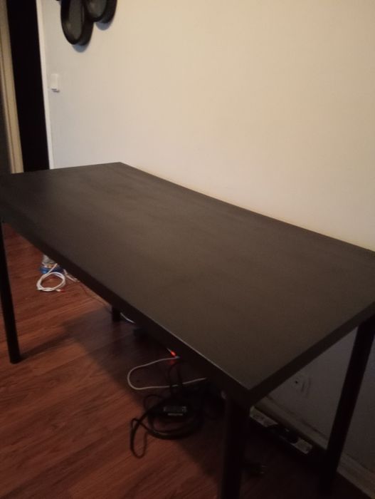 Secretária wengue Ikea