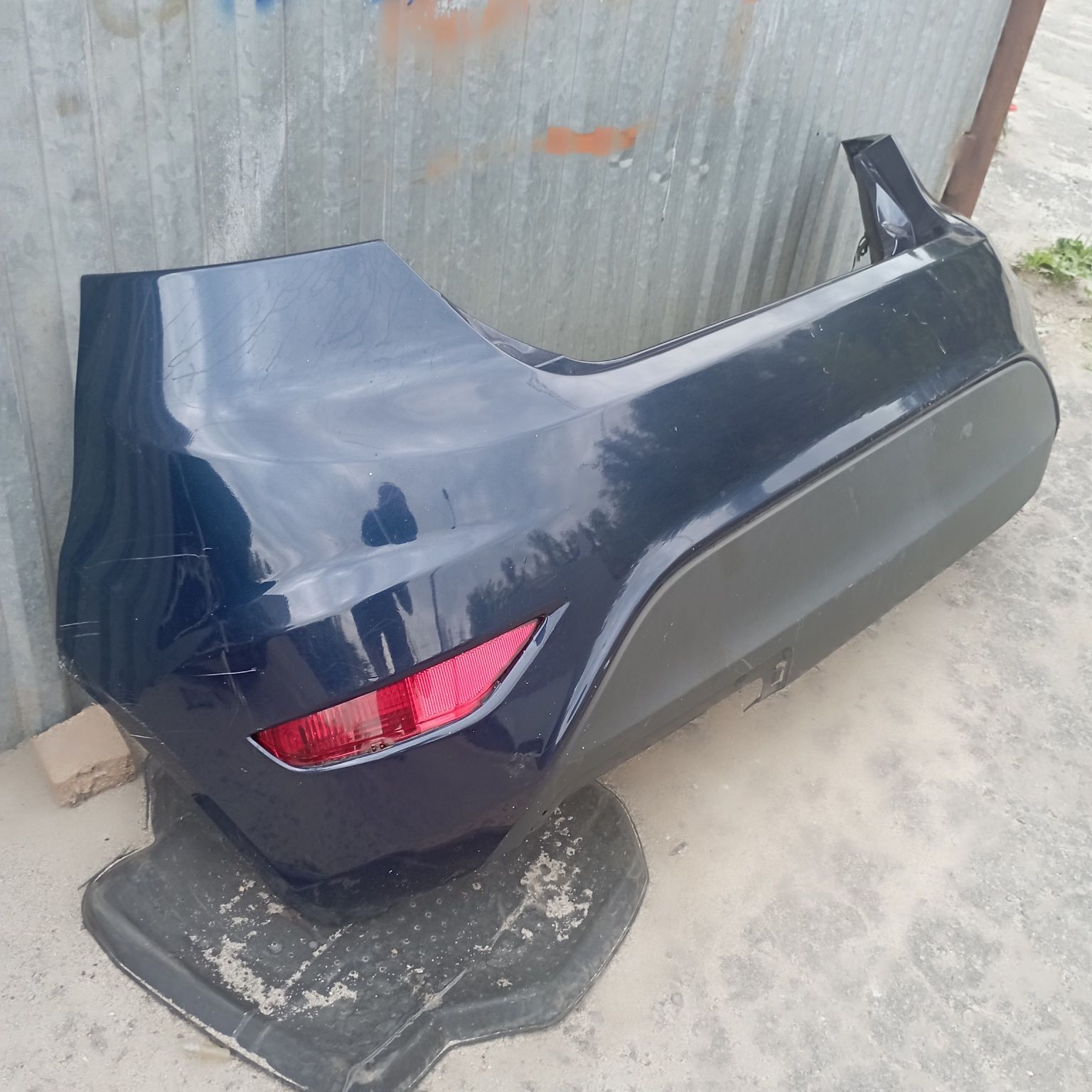 Бампер зад задний ford fiesta mk7 8a6117906a