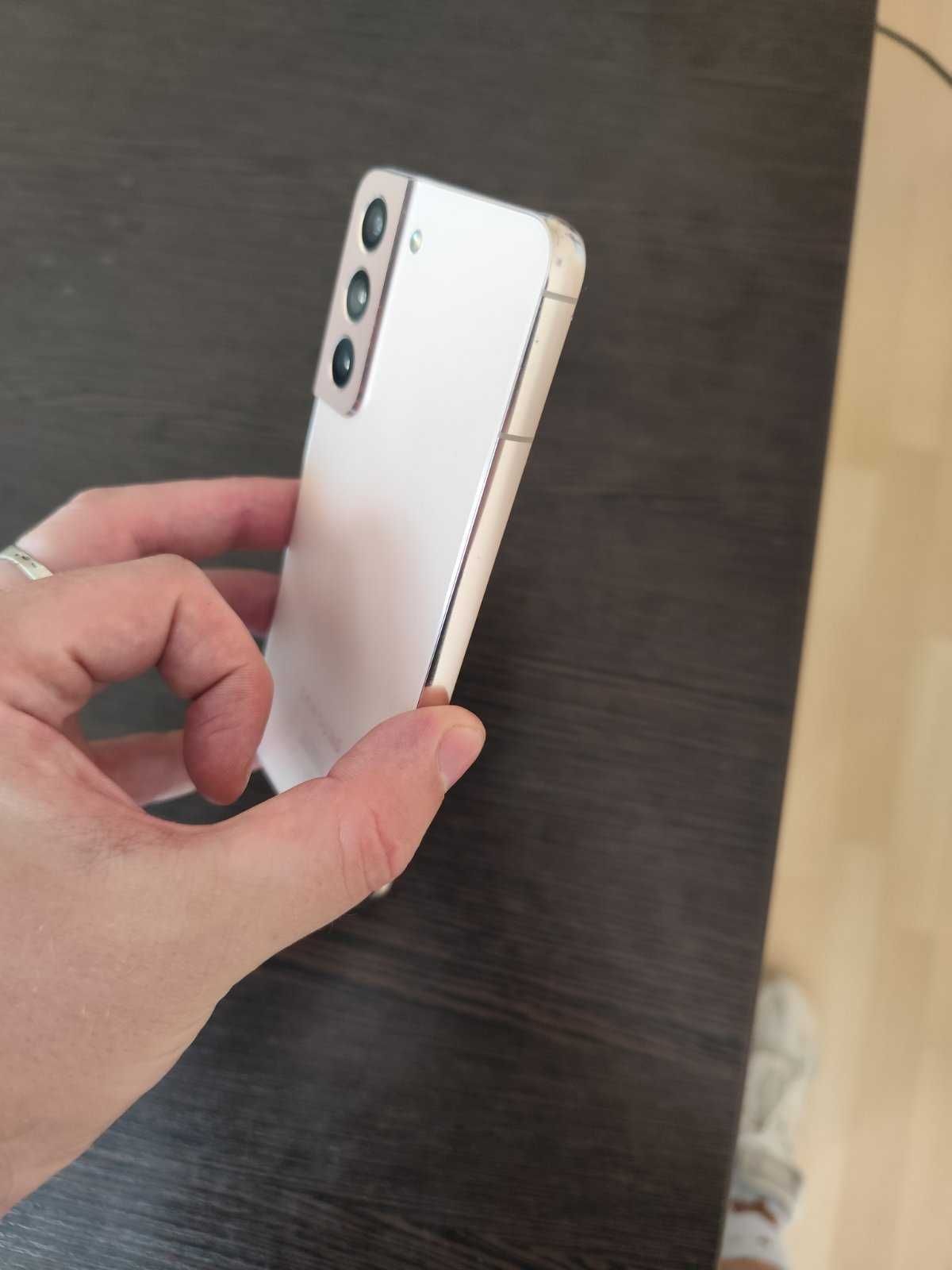 Samsung Galaxy S22 128 ГБ | Стан: як новий | БУ