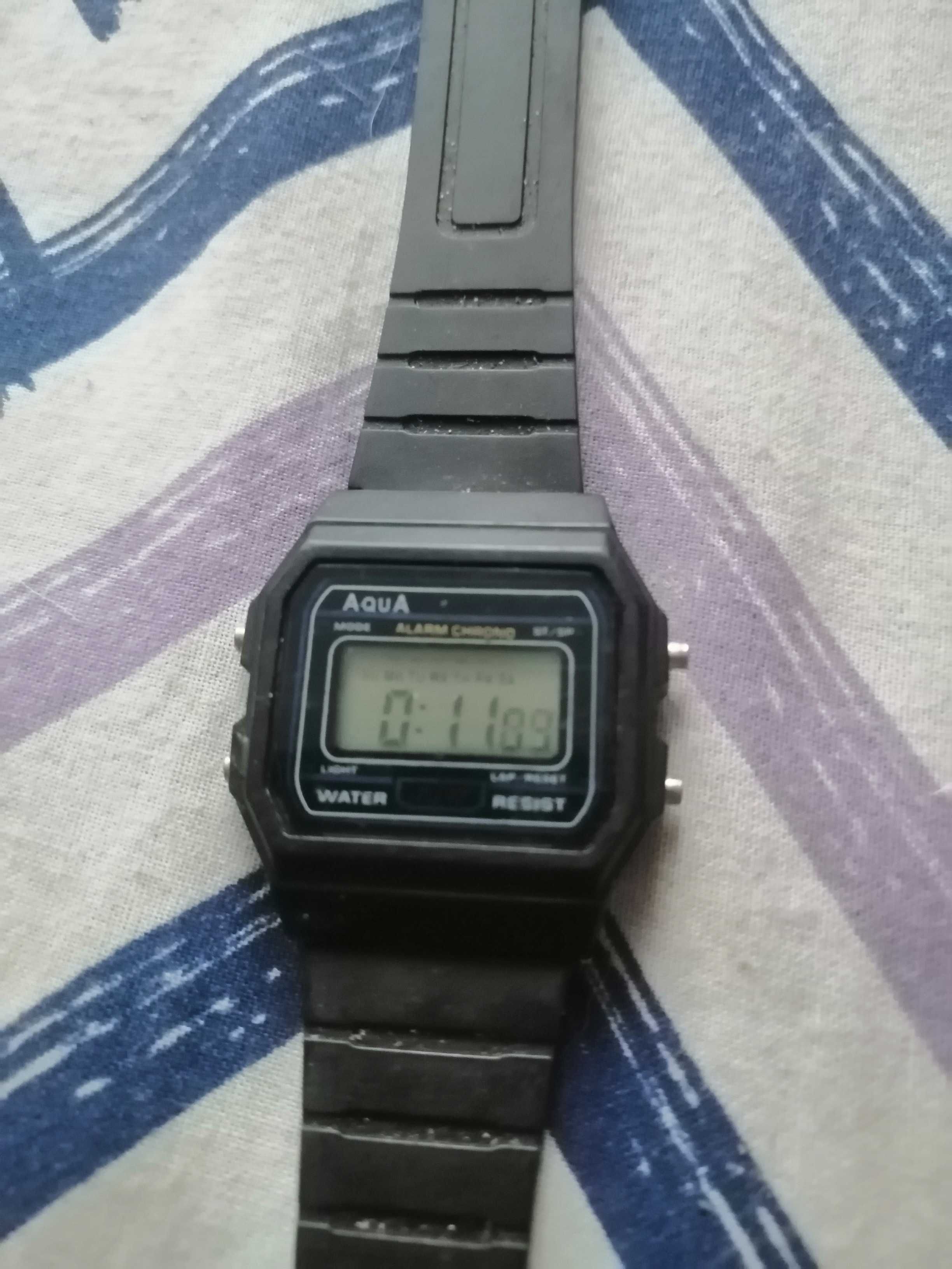 zegarek elektroniczny aqua
