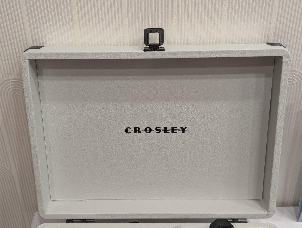 Вініловий програвач Cruiser Plus with Bluetooth In/Out від Crosley