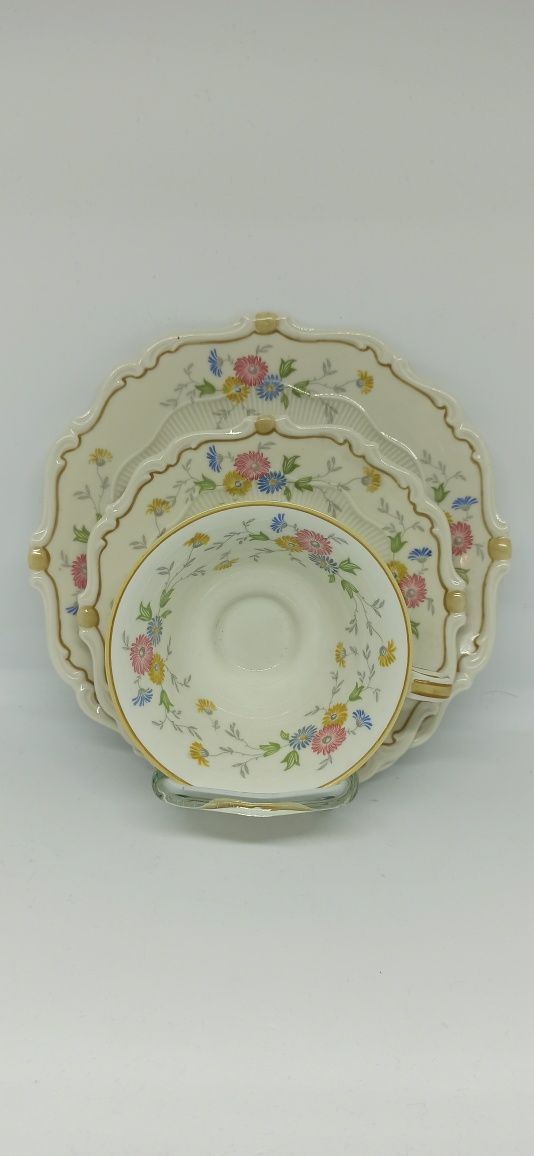 Porcelana SORAU TRIO Żary Carstens wzór kwiatowy