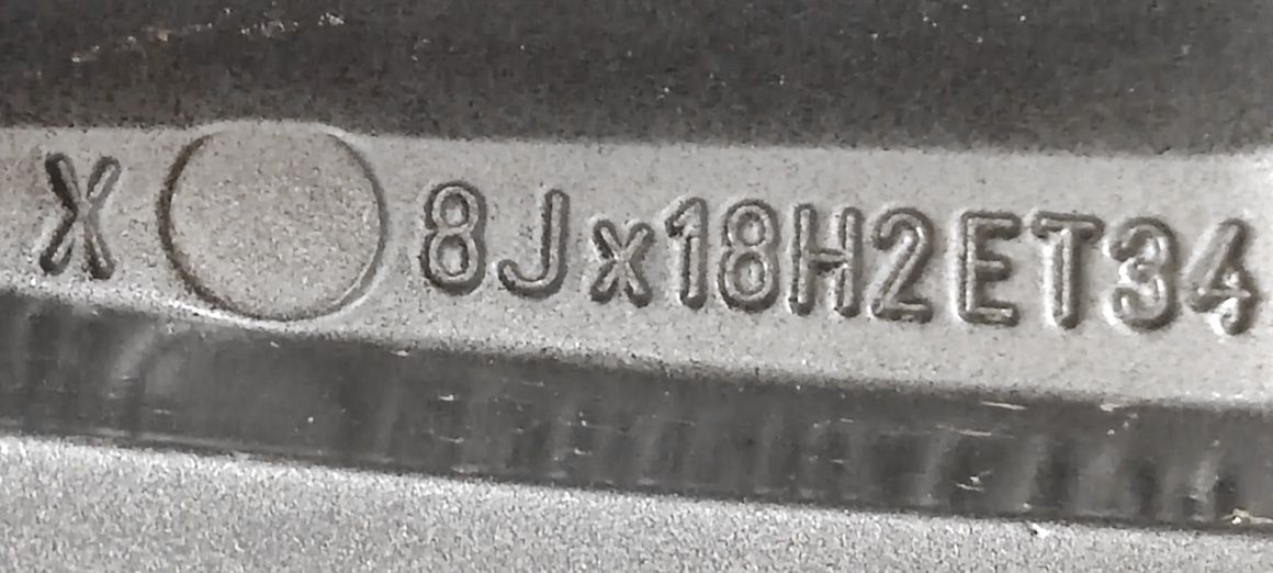 629 Felgi aluminiowe JEEP R18 5x110 otwór 65 NOWE