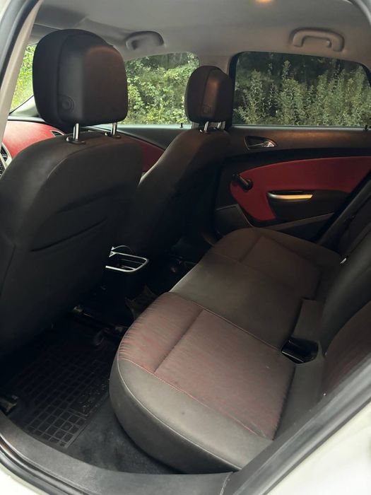 Opel Astra j.1.7 cdti