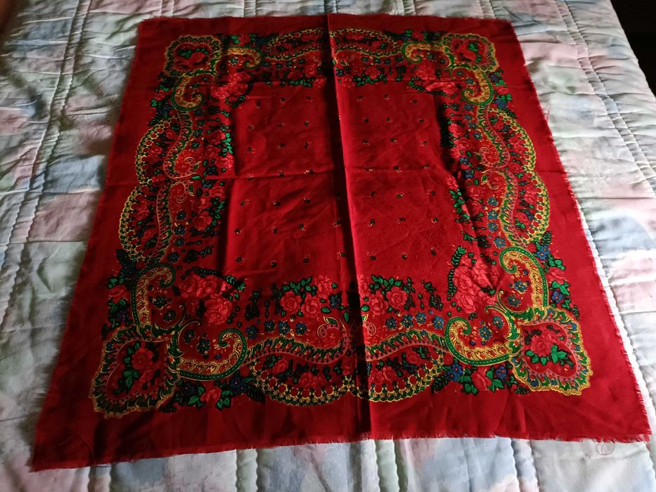 Lenços antigos para trajes