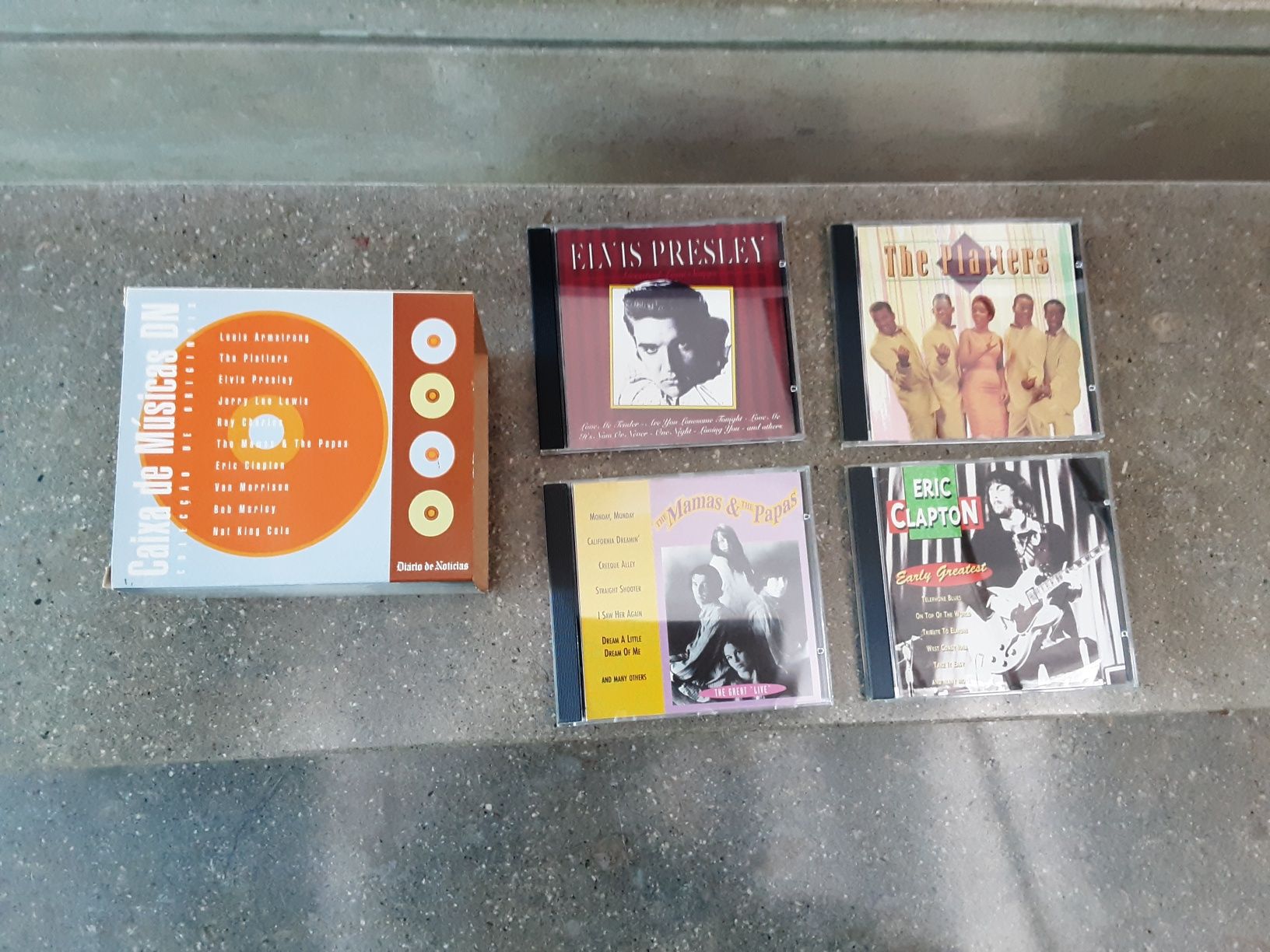 3 coleções de CD's de música