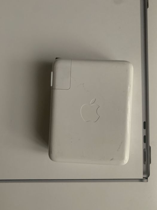 Apple magsafe 3 140w adapter зарядка