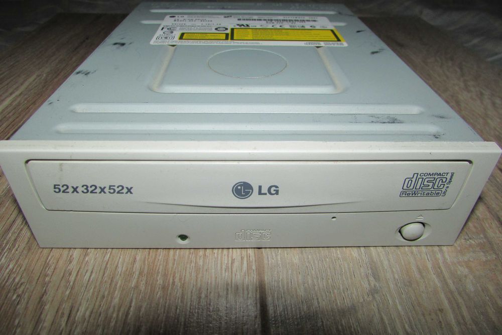 LG GCE-8526B Внутренний оптический привод, CD-ROM.