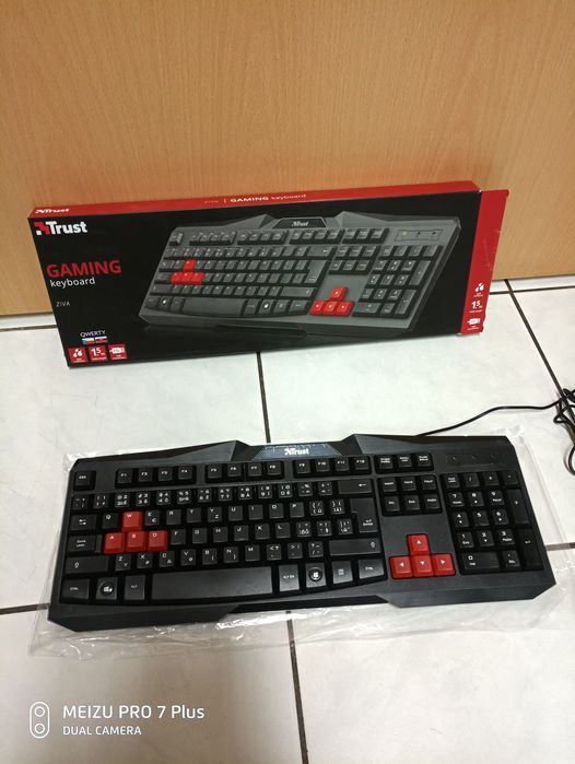 Продам новую игровую клавиатуру Trust Ziva Gaming .