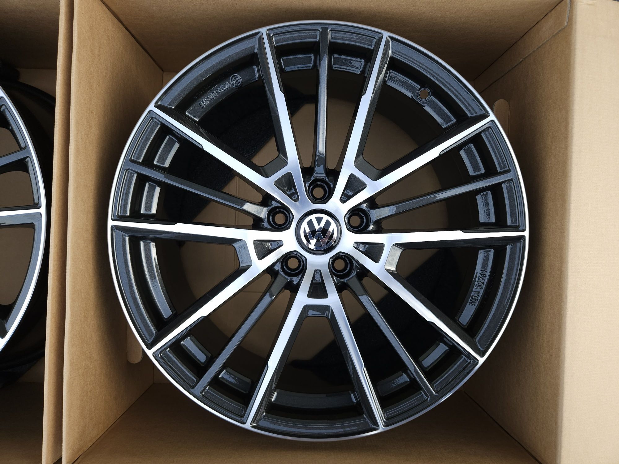 VW 19 " Nowe 5x112 Felgi Arteon CC Passat Alltrack Scirocco Tiguan