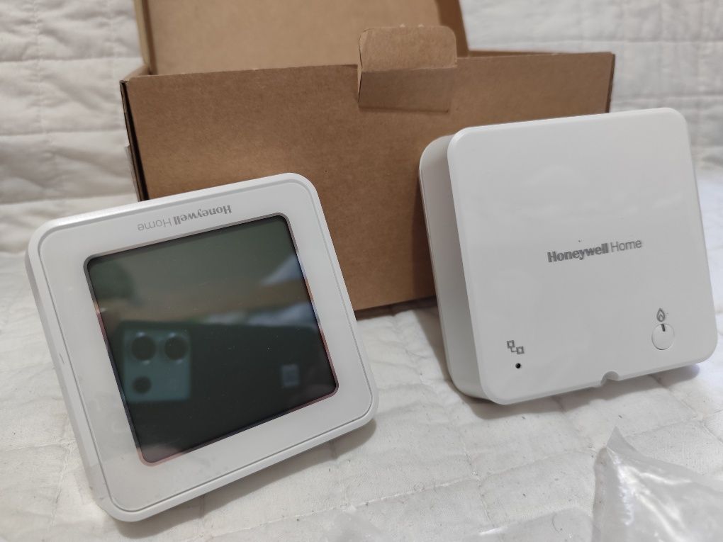 Nowy Inteligentny Termostat Honeywell Home T6W Wi-Fi Smart