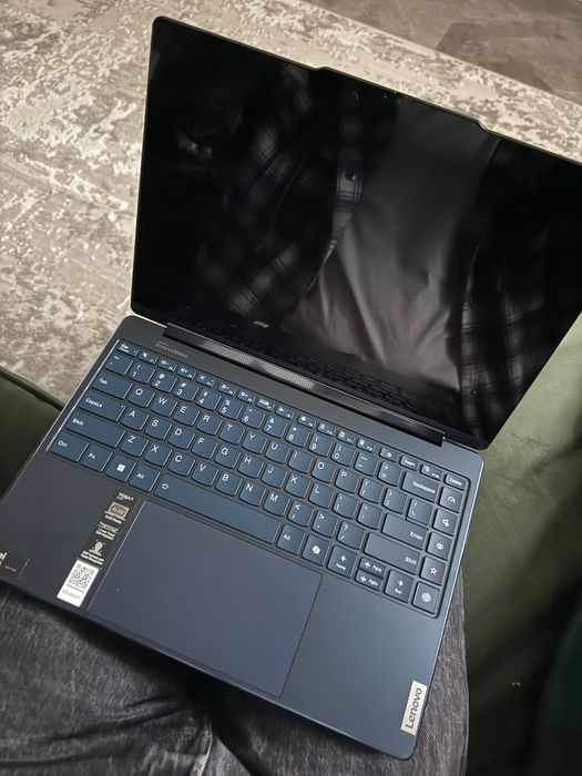 Lenovo Yoga 9i 2-in-1 14" 2.8K 120Hz OLED Touch Core Ultra 7