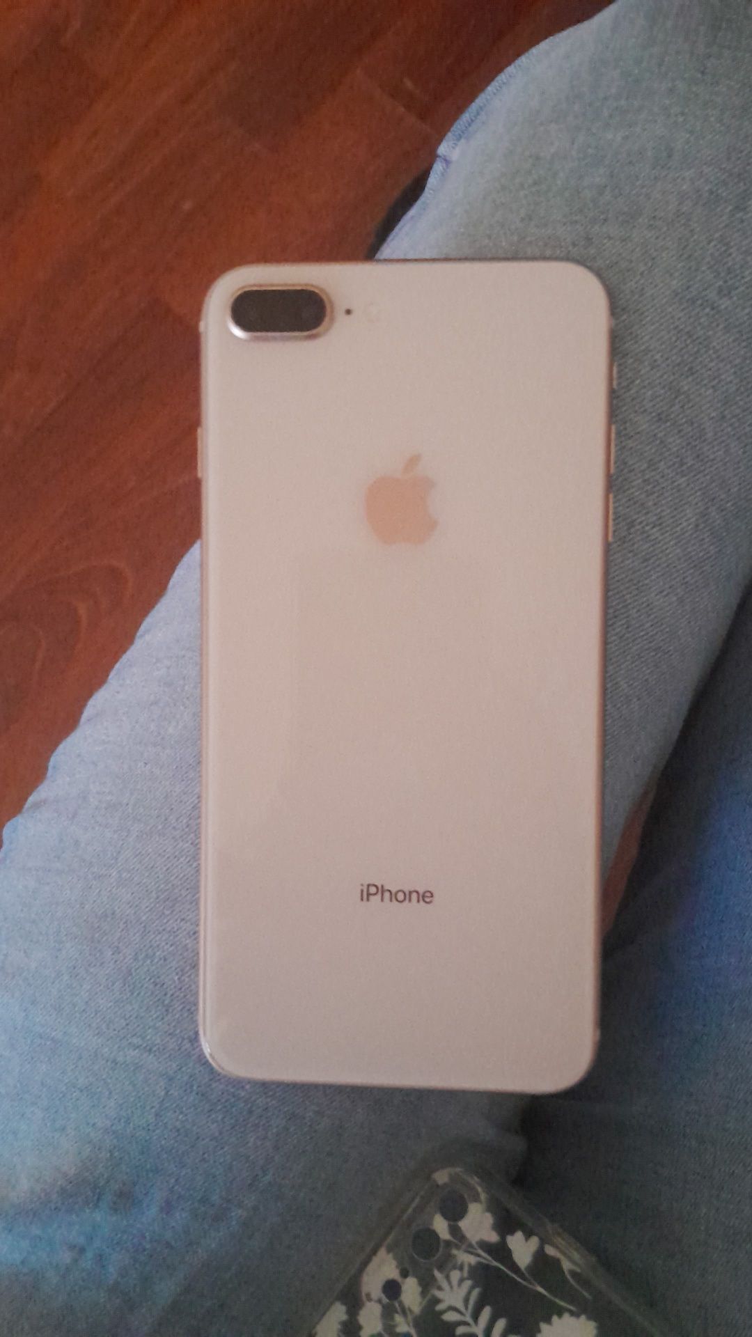 Telemóvel IPhone 8 plus