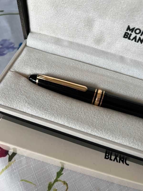Pióro wieczne Montblanc pokryte złotem czarny