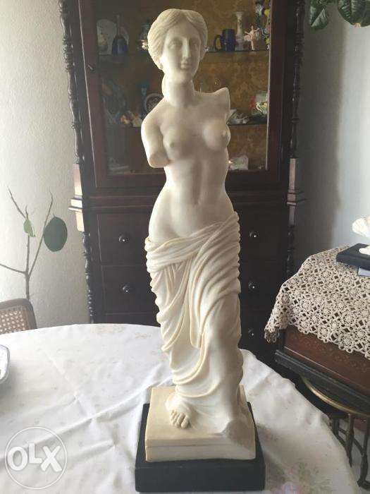 Estatueta (mulher)