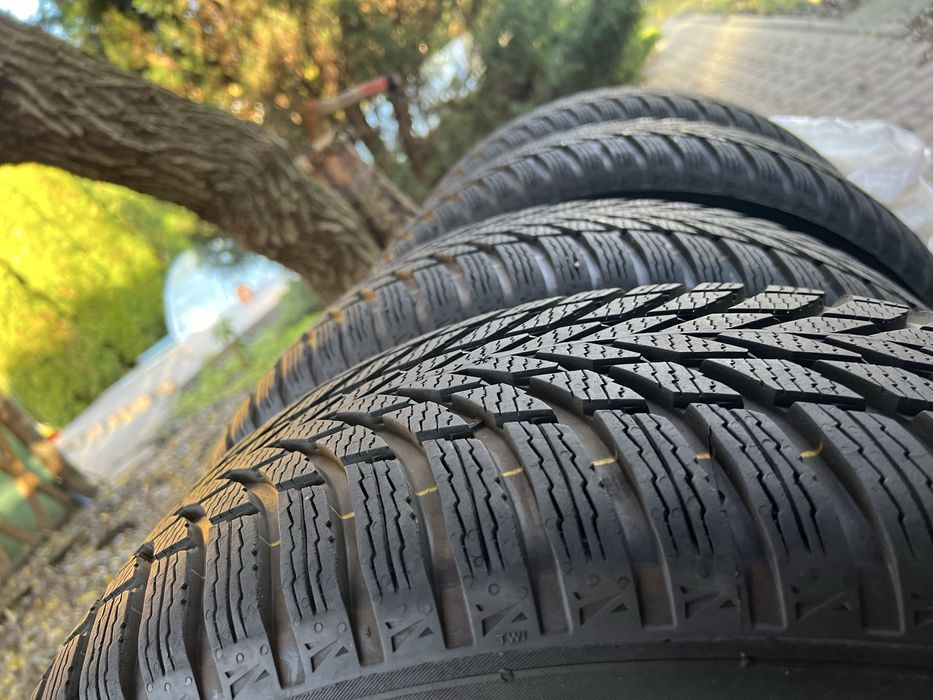 235/55 r19 nokian snowproof 2