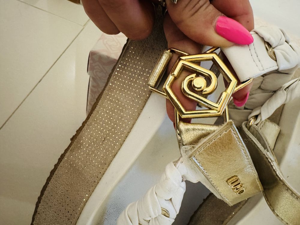 Sandalias LIU JO tamanho 39