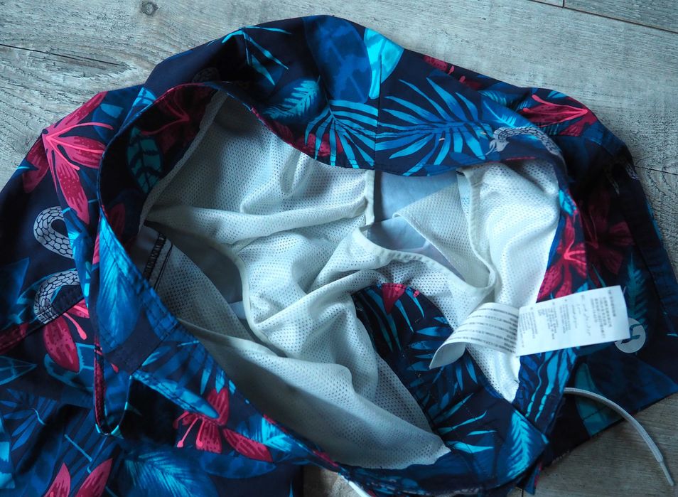 HOLLISTER_Epic Flex_spodenki plażowe męskie_rozmiar 34