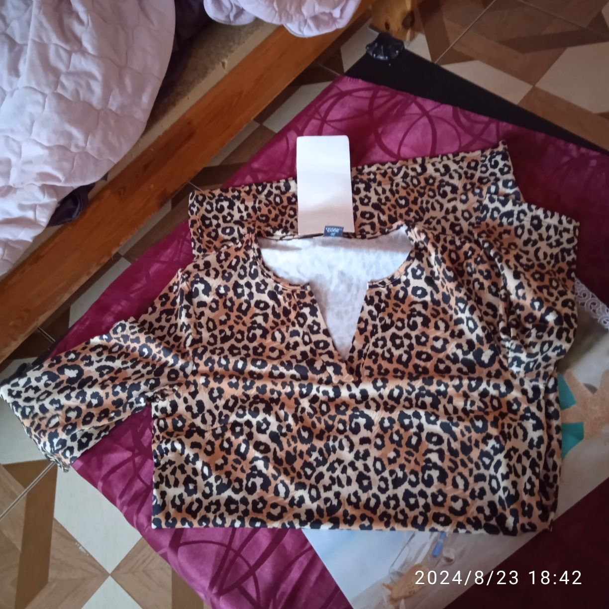 Nowa sukienka pateke  z lekiem dekodem M.l