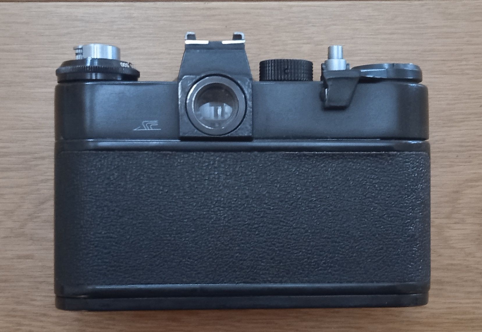 Nikon  F 55 / bez obiektywu/ samo body /