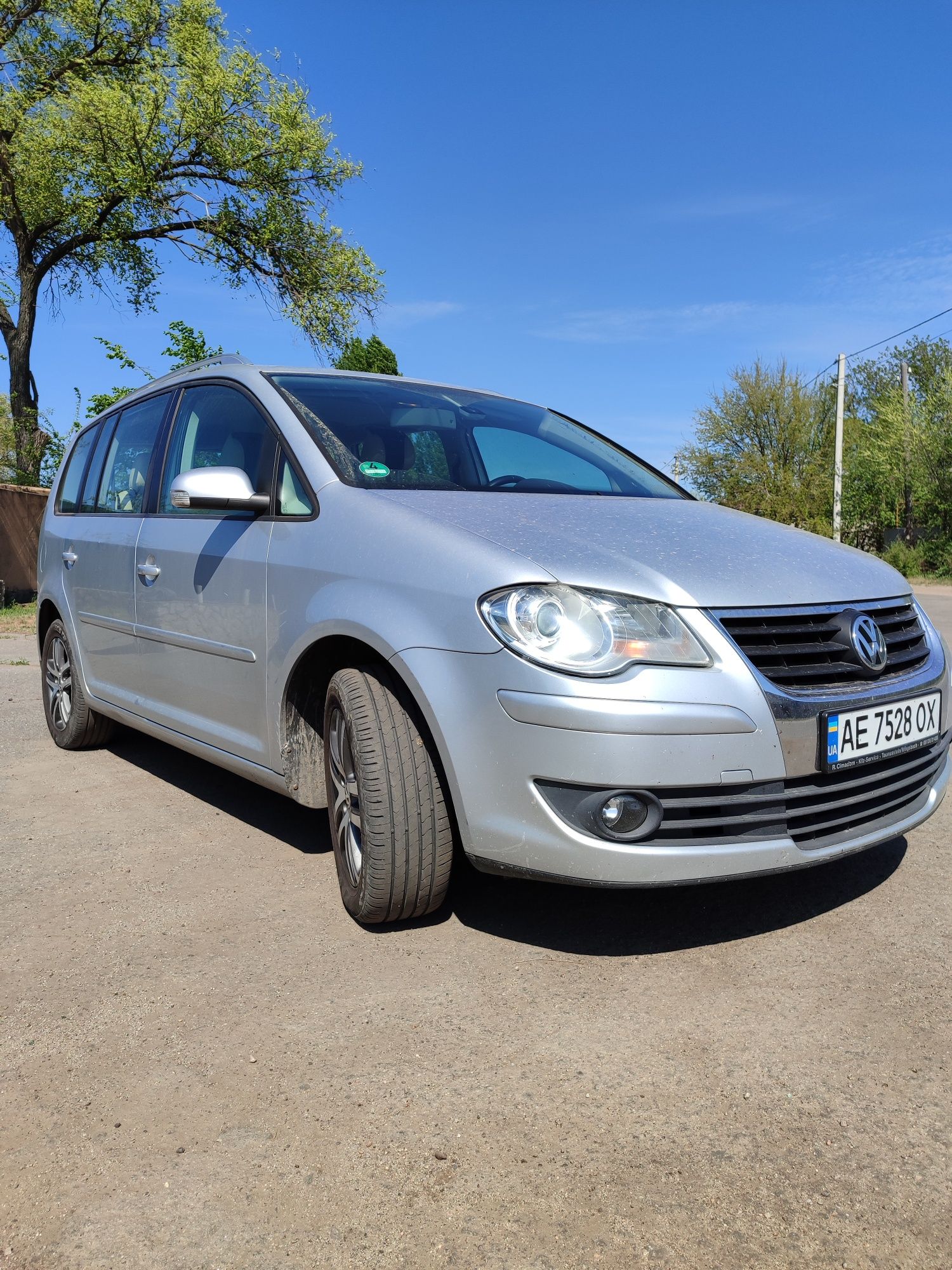 Продам Volkswagen Touran