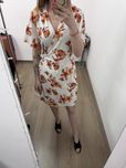 Sukienka w kwiaty terranowa
