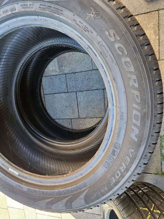 255/55r19 111h pirelli scorpion Verdi all season run flat