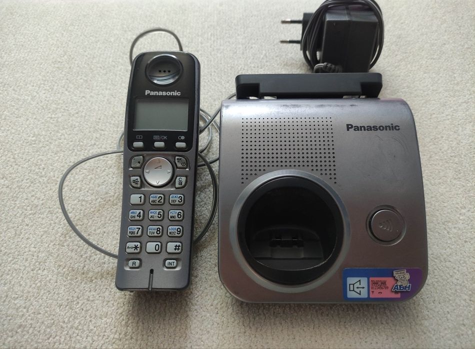 Радиотелефон Panasonic KX-TG7205