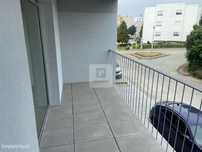 Apartamento T0 com Varanda e Garagem ao Hospital São João