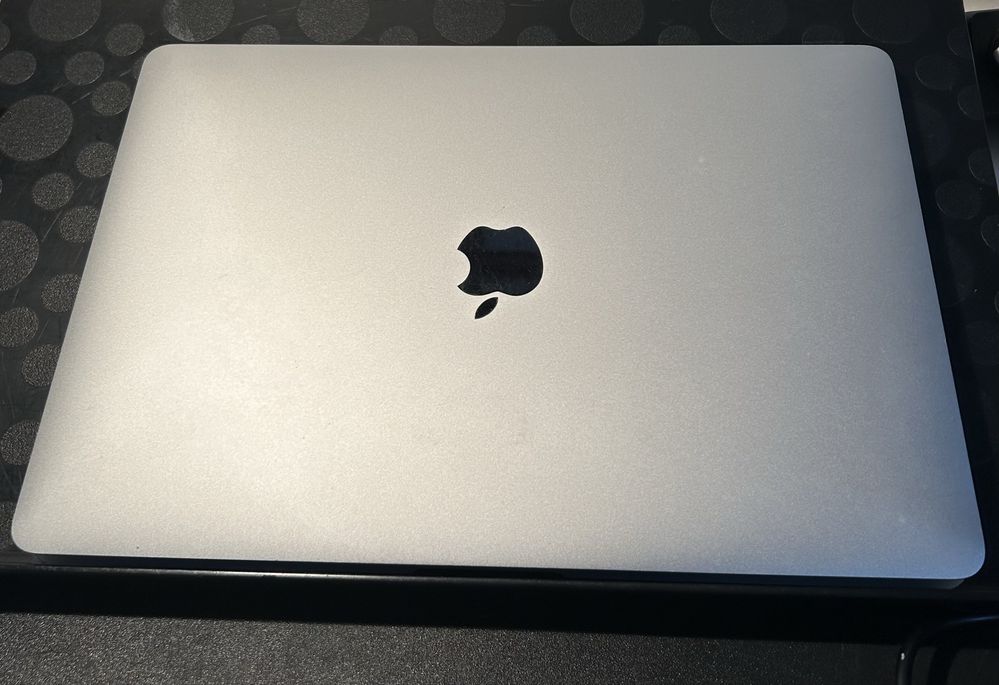 Macbook Pro 13" I7 16 Gb RAM 500 SSD