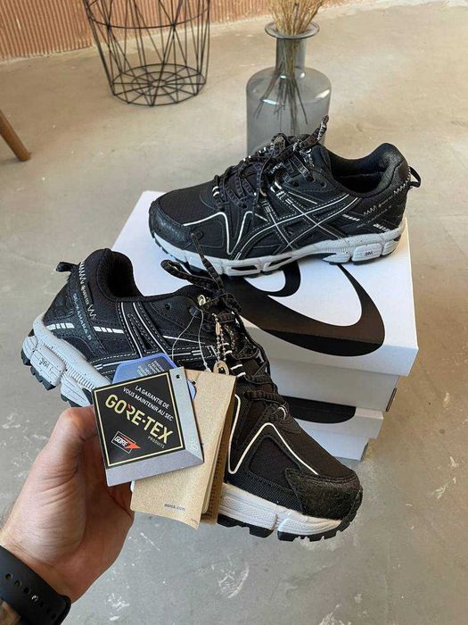 Зимние кроссовки Asics Gel-Kahana 8 черные Gor-Tex Водонепроницаемые