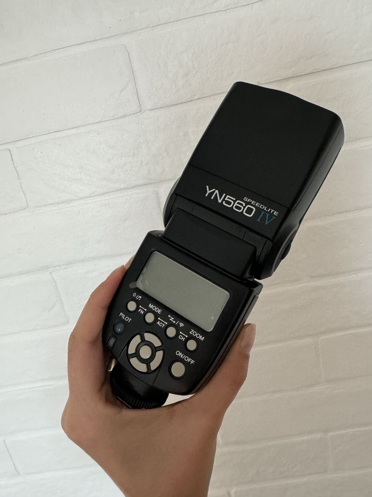 Вспышка Yongnuo YN-560 IV