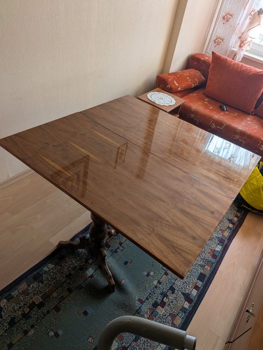 Ława z funkcją rozkładania do kwadratowego stołu