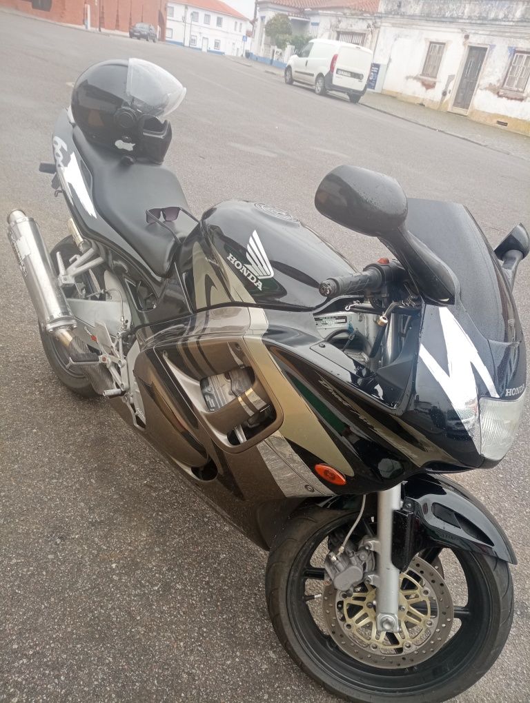 CBR 600 f3 restaurada vendo ou troco TÉNÉRÉ 660