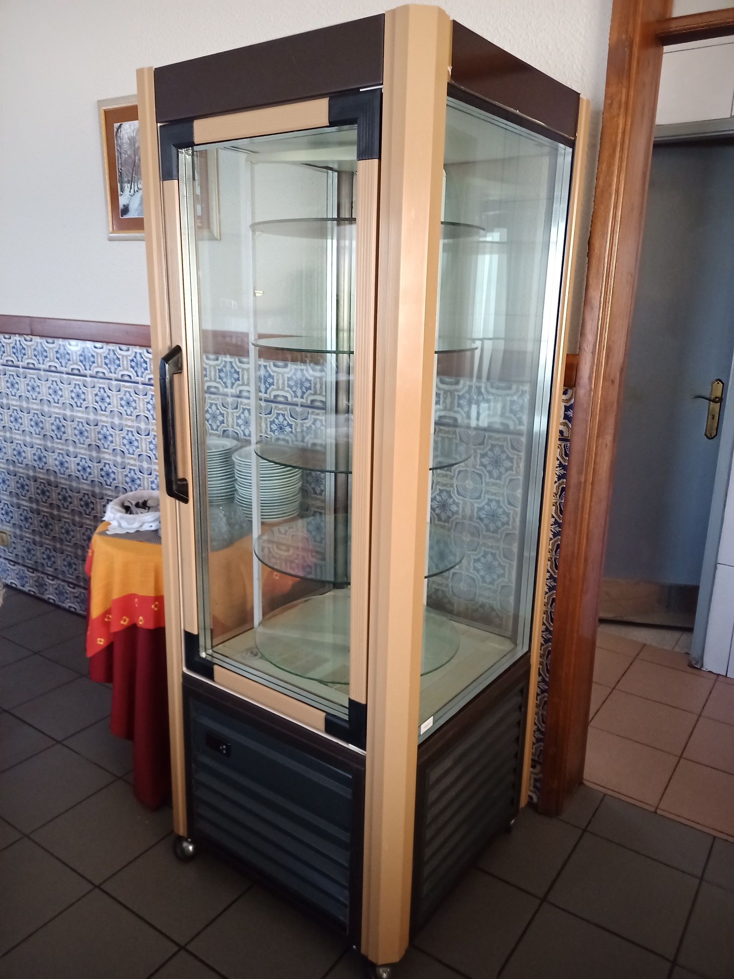 Refrigerador de sobremesas