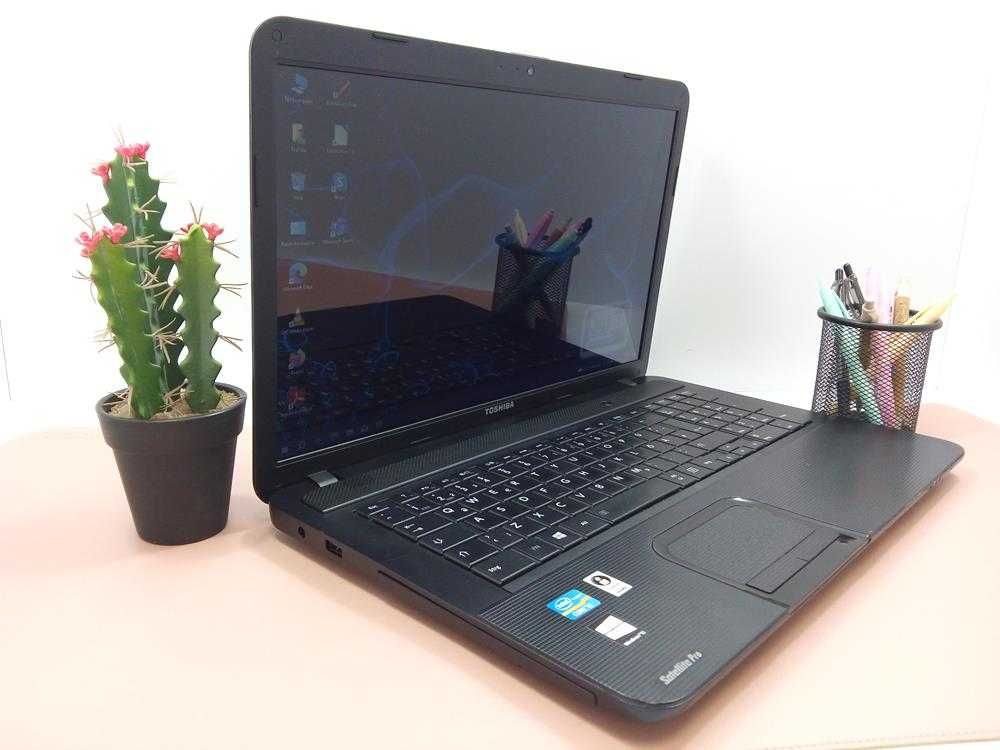 Laptop Toshiba C870 i5 17,3 HD+ 8GB 256 SSD Radeon W10 Gw FV