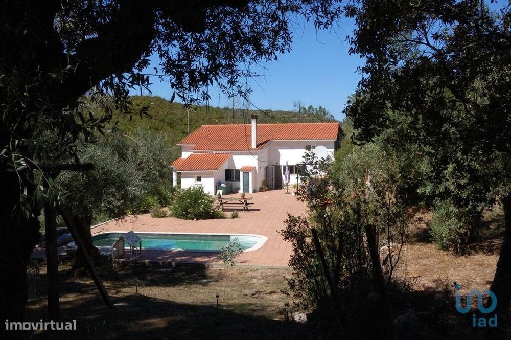 Casa de Campo T5 em Almoster de 108,00 m2