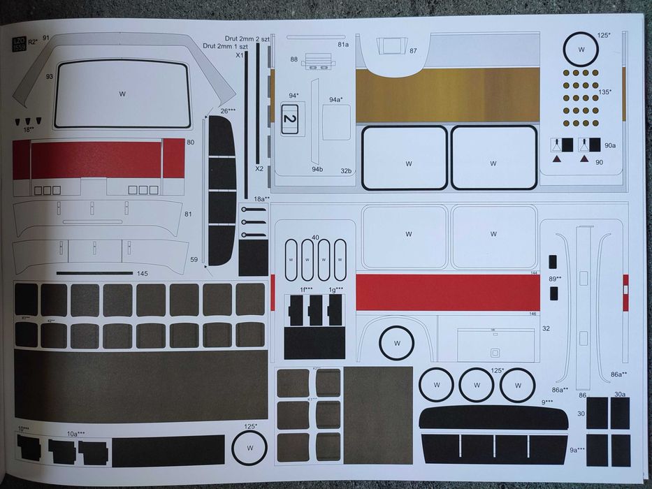 Model kartonowy Angraf 6/2017 autobus IKARUS 280