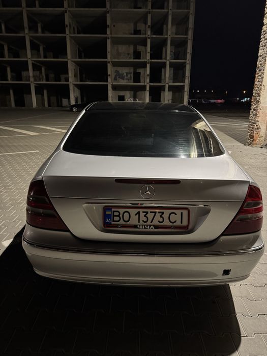 Мерседес E-clas 2.2 CDI