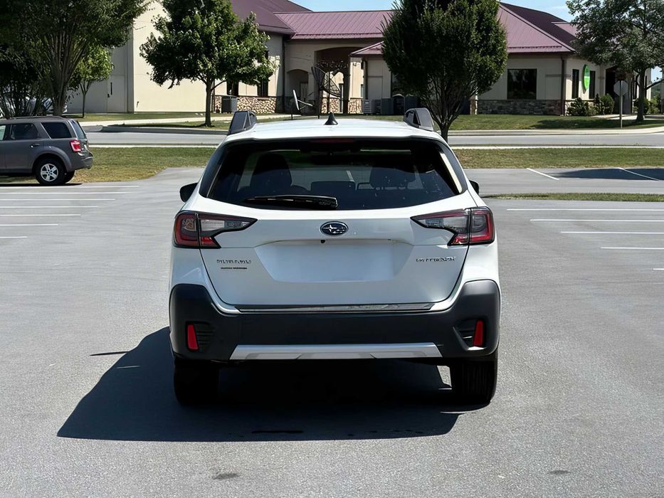 Subaru Outback      2020