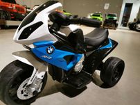 Motor motorek autka pojazd na akumulator BMWS1000RR elektryczny