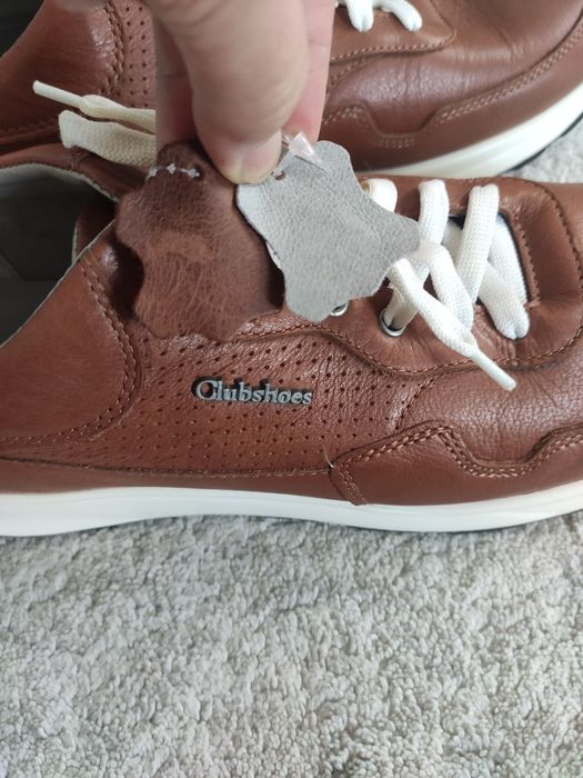 Чоловічі кросівки