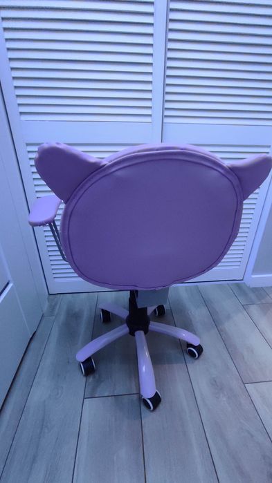 Fotel dziecięcy obrotowy, reguloway